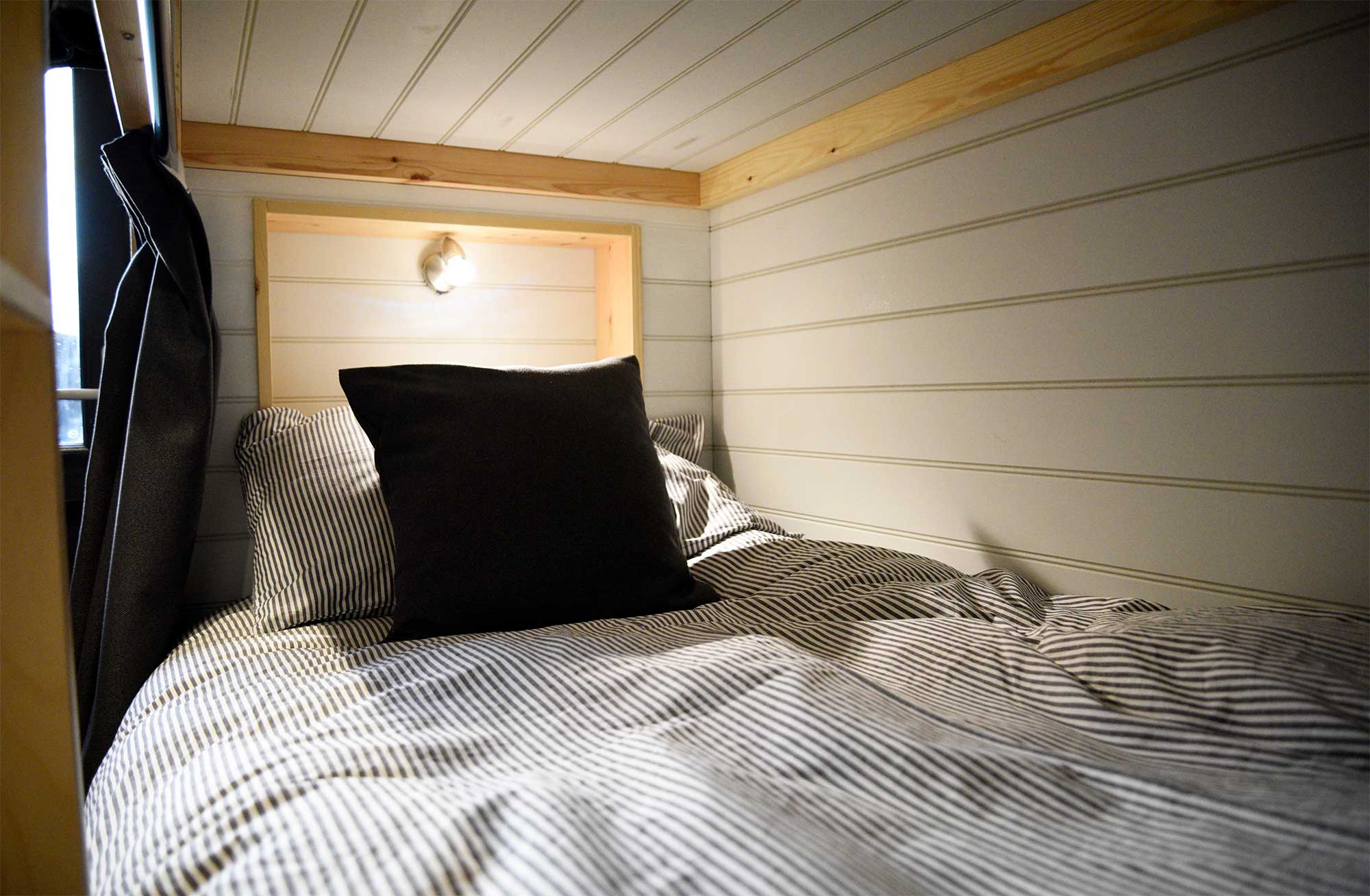 Cabin bed comfortable free wifi self cateing sconser